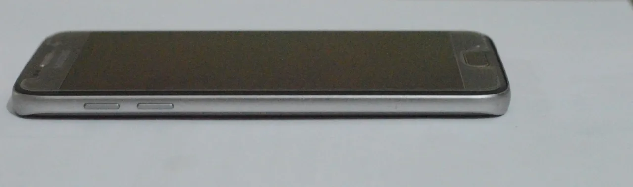 Samsung S7 verizon 10/10 condition - photo 2