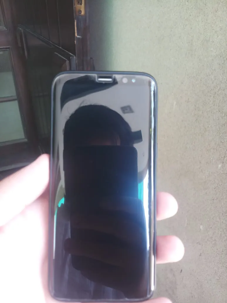 Samsung S8 in Lush Condition - photo 2
