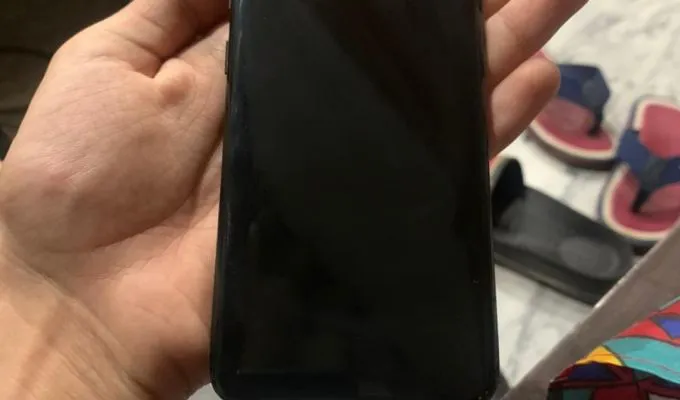 Samsung S8 (non pta) - photo 2