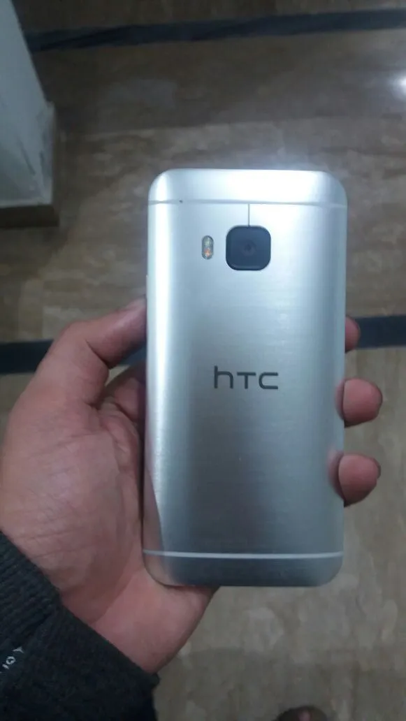 Sell mobile HTC one m9 - photo 1