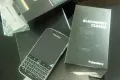 blackberry Q20 classic box pack pta approved - Photos