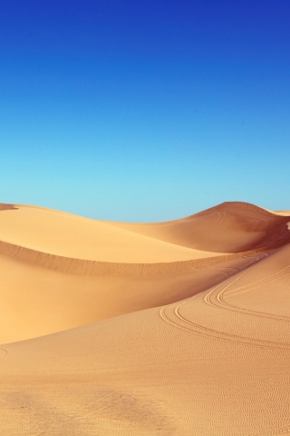 Hot Desert Sand