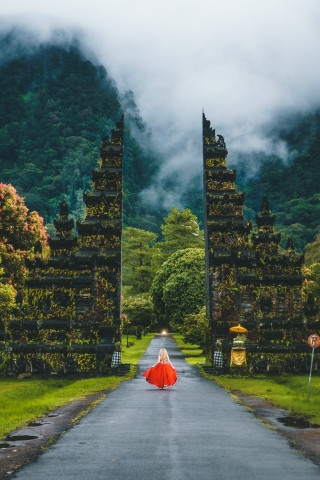 Girl on Bali Road  free mobile background