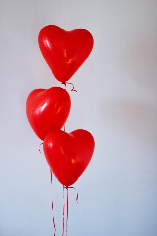 Red Heart Balloons mobile wallpaper