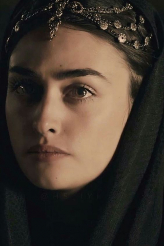 Esra Bilgic - Halima Sultan - Dirilis Ertugrul mobile wallpaper