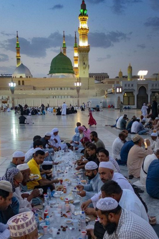 Ramzan Iftar In Madina 