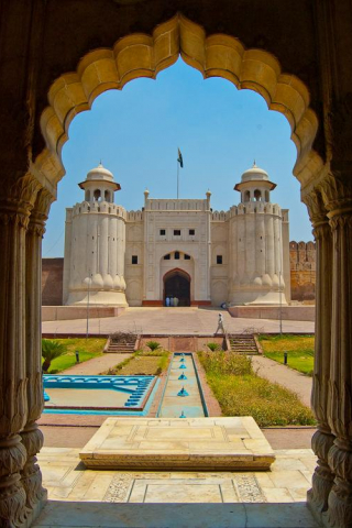 Shahi Qila Lahore mobile wallpaper