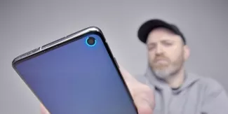 Samsung Galaxy S10 Infinity O Display Special Functionality - Video Cover